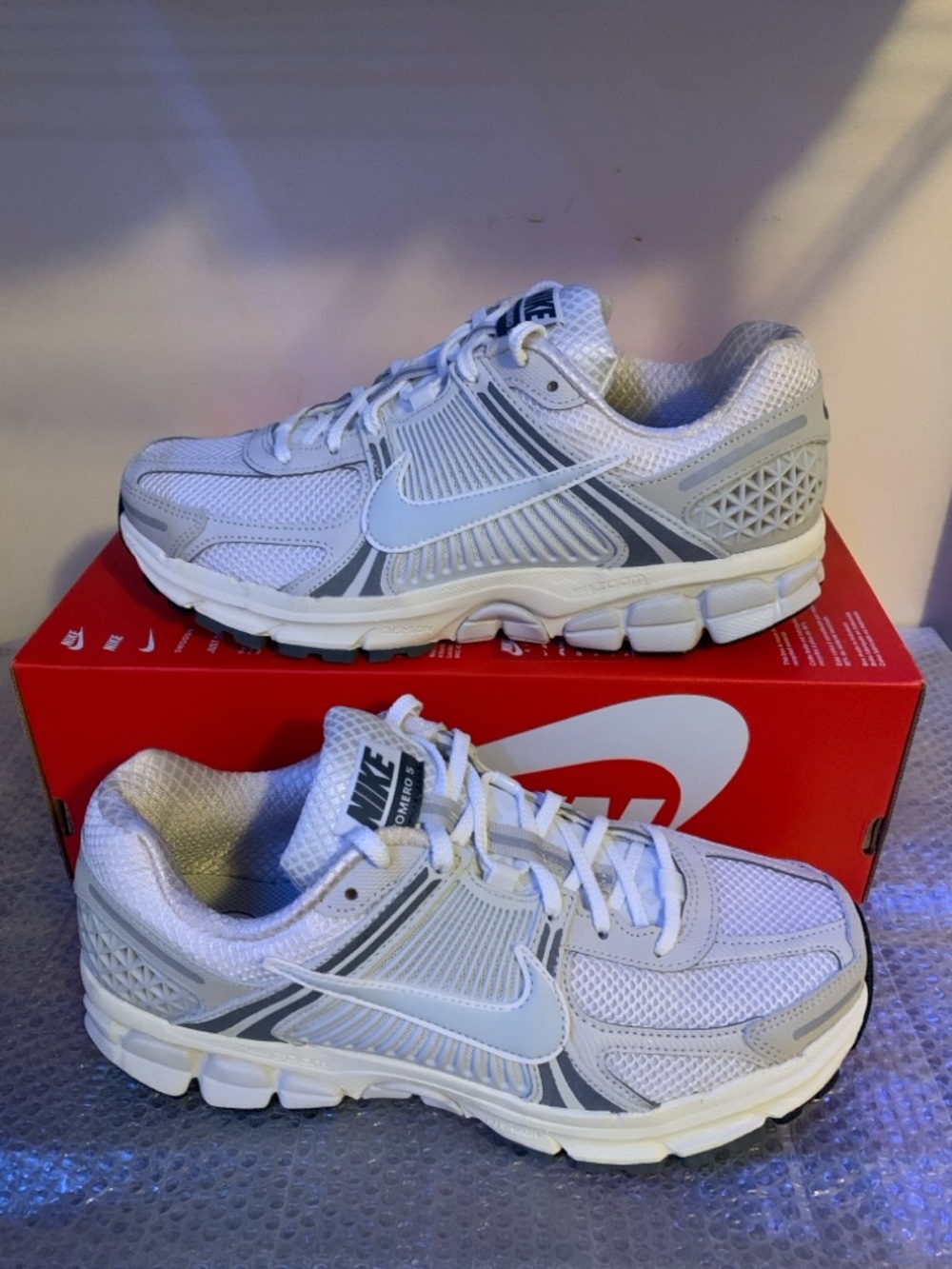 Nike Air Zoom Vomero 5 Platinum Tint HF0731-007 - Men’s Size 8